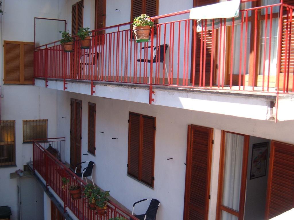 Albergo Luca Ivrea Esterno foto