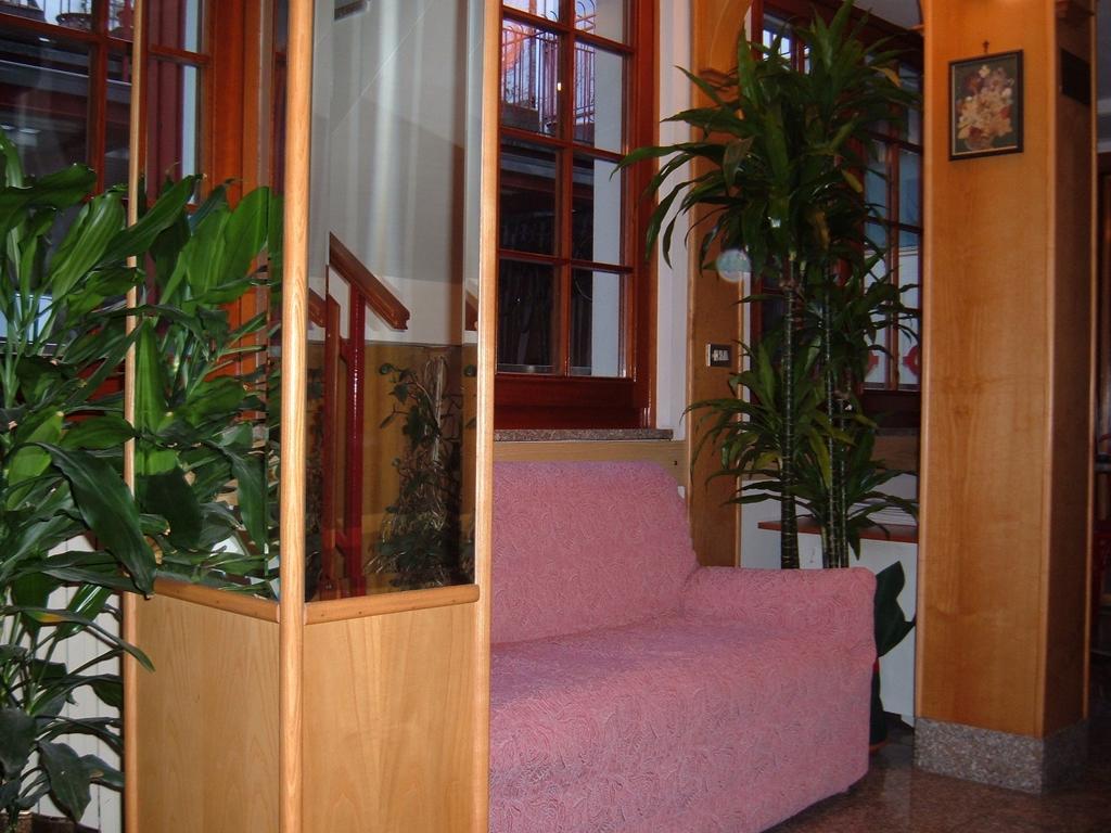Albergo Luca Ivrea Esterno foto