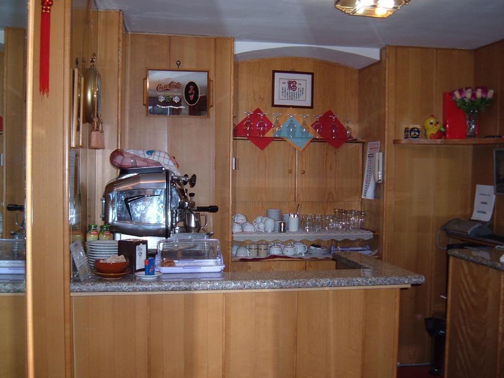 Albergo Luca Ivrea Esterno foto